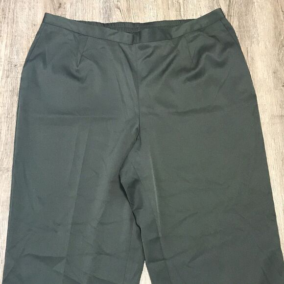 C.B. Collections Pull On Green Dress Pants ~ Sz 22W ~ High Rise ~ 29" Inseam - Picture 3 of 6